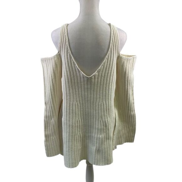 Knitted and Knotted Anthropologie Ivory Cold Shoulder Knit Top Size L - Picture 2 of 11